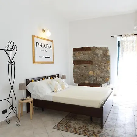 Self: In Apartment Cefalu